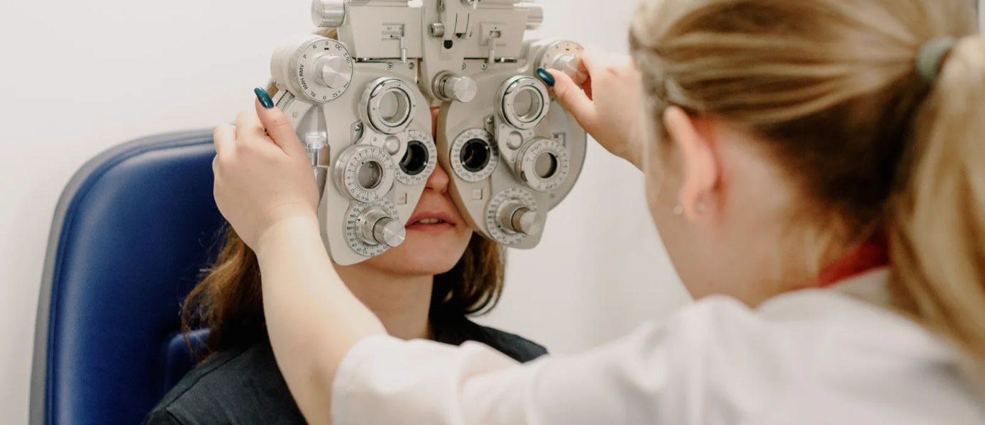 Nägemiskontroll Valmieras VIZIONETTE optikas Lätis